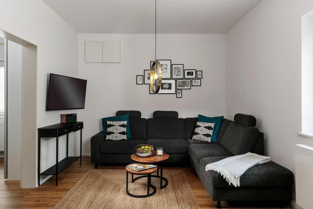 Charmantes Townhaus Mit Garten, W-Lan & Netflix Potsdam Eksteriør billede